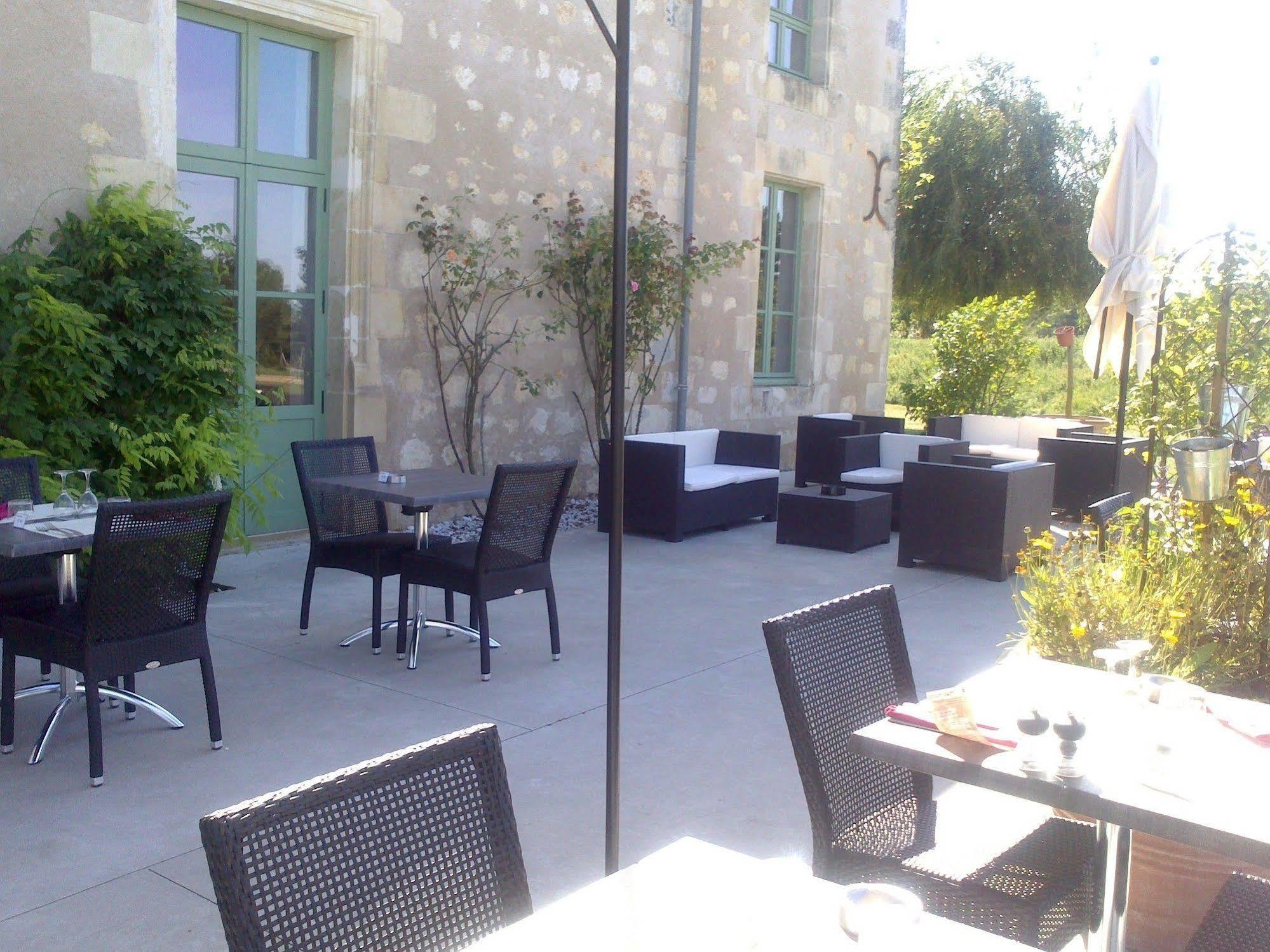 Отель Domaine Du Normandoux, The Originals Relais Терсе Экстерьер фото