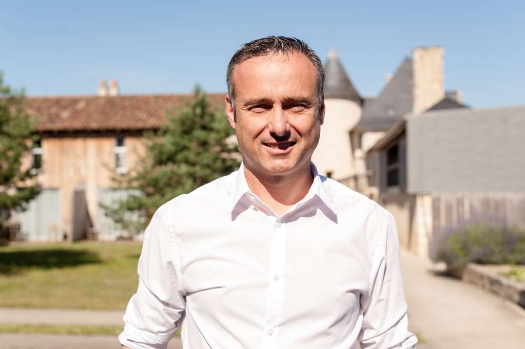 Отель Domaine Du Normandoux, The Originals Relais Терсе Экстерьер фото